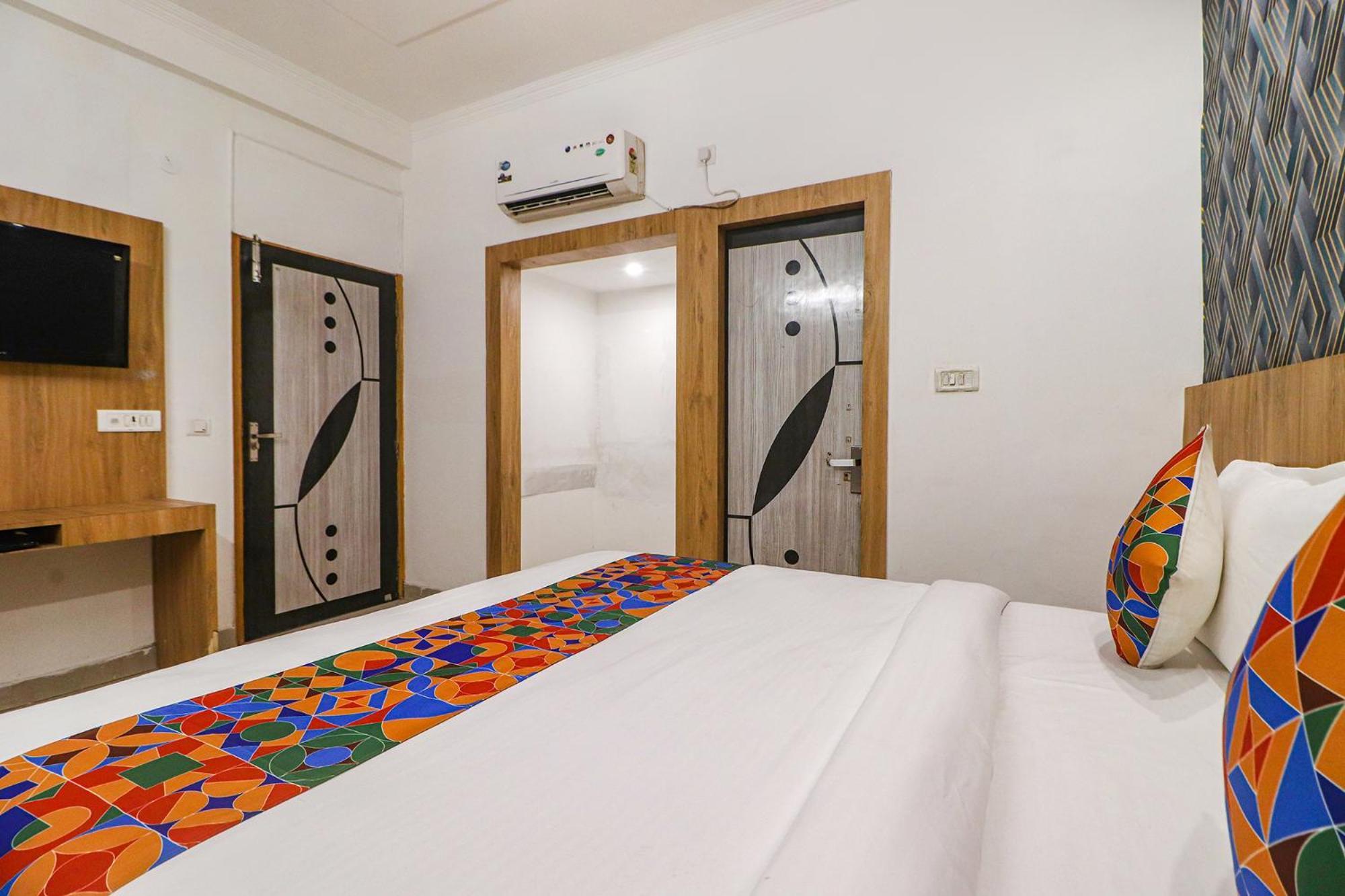 Fabhotel Rainbow Villa Near Igi Airport New Delhi Exterior photo
